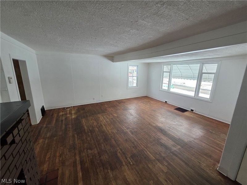 20632 Woodstock Avenue, Fairview Park, OH 44126 Photo 17