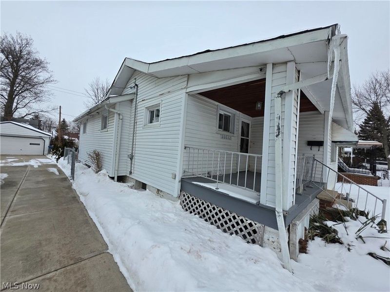 20632 Woodstock Avenue, Fairview Park, OH 44126 Photo 2