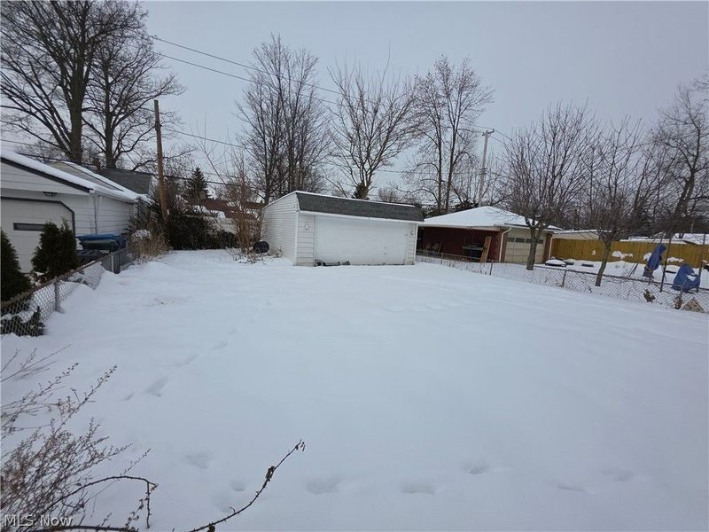 20632 Woodstock Avenue, Fairview Park, OH 44126 Photo 5