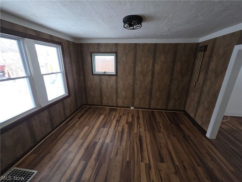 20632 Woodstock Avenue, Fairview Park, OH 44126 Photo 8