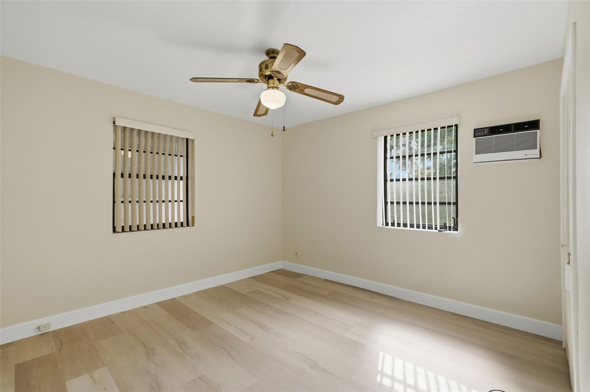 2126 Taft Street, Hollywood, FL 33020 Photo