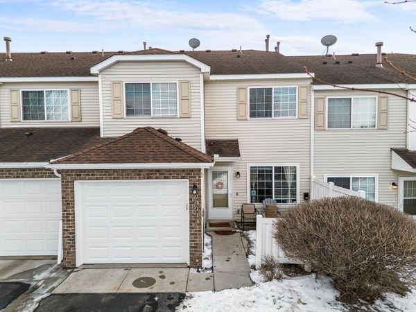 6292 158th Street W, Unit 66, Apple Valley, MN 55124