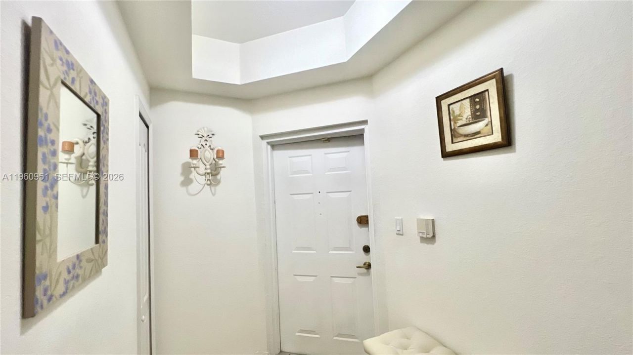 8970 W Flagler St, Unit 212, Miami, FL 33174 Photo