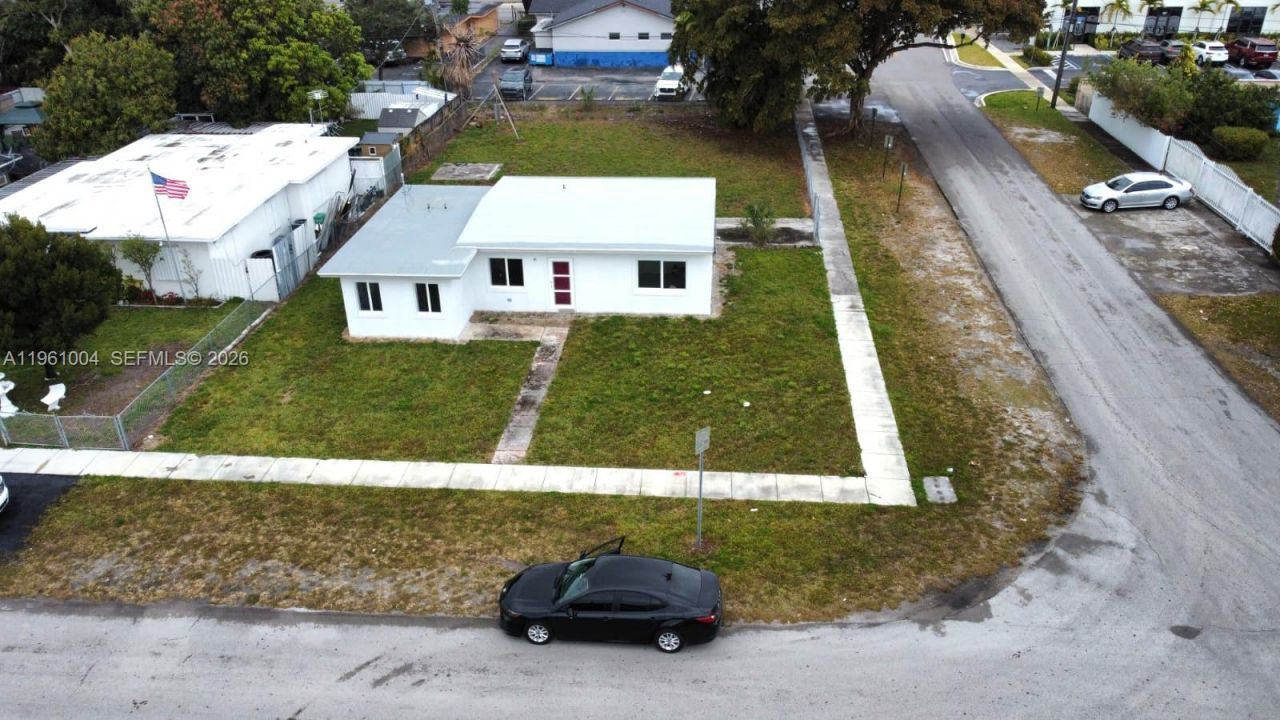 691 E 48th St, Hialeah, FL 33013 Photo