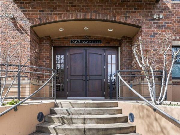 363 SW Bluff Drive, Unit 107, Bend, OR 97702