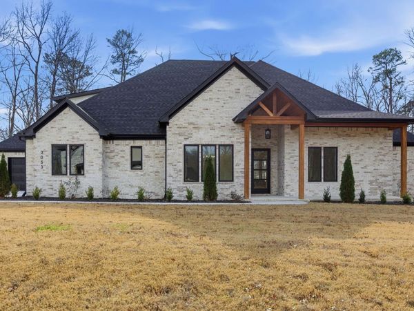 3053 Avilla Manor, Alexander, AR 72002