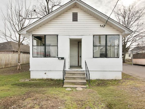 823 Burke Ave, Jonesboro, AR 72401