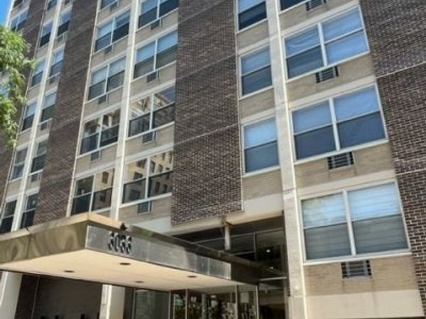 3033 N Sheridan Road, Unit 1108, Chicago, IL 60657
