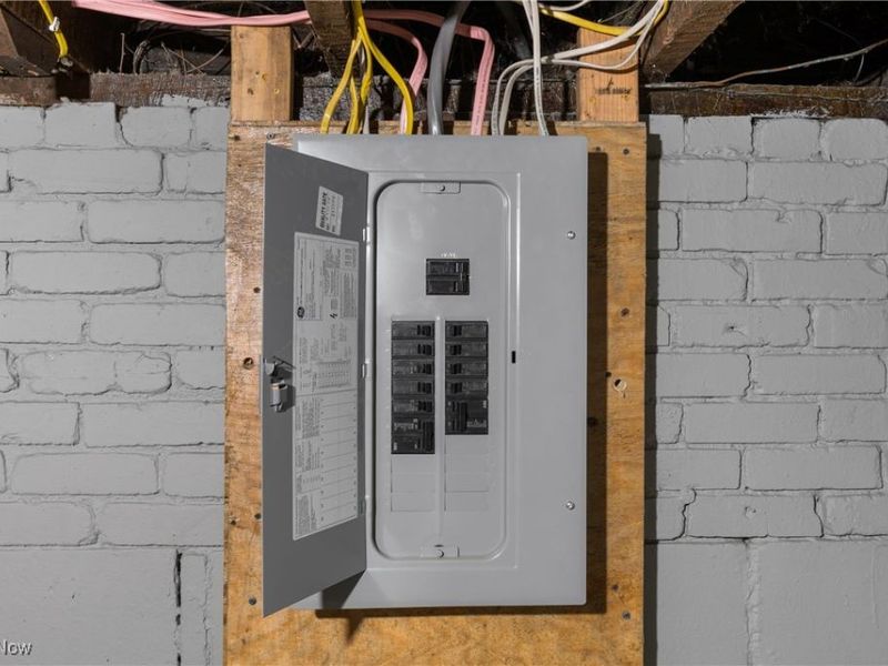 1747 5th Street SE, Canton, OH 44707 Photo 24