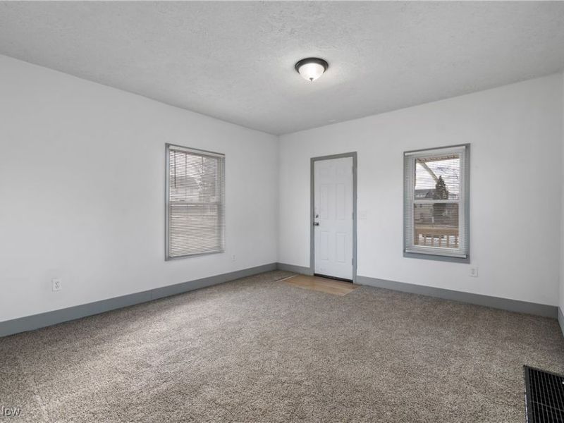 1747 5th Street SE, Canton, OH 44707 Photo 4