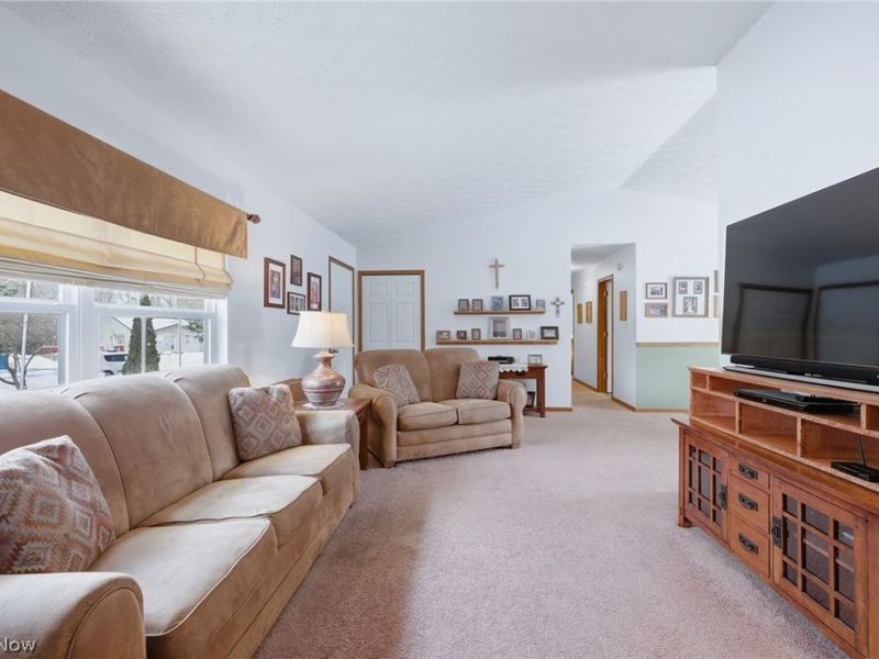 3867 Melv Street, Barberton, OH 44203 Photo 8