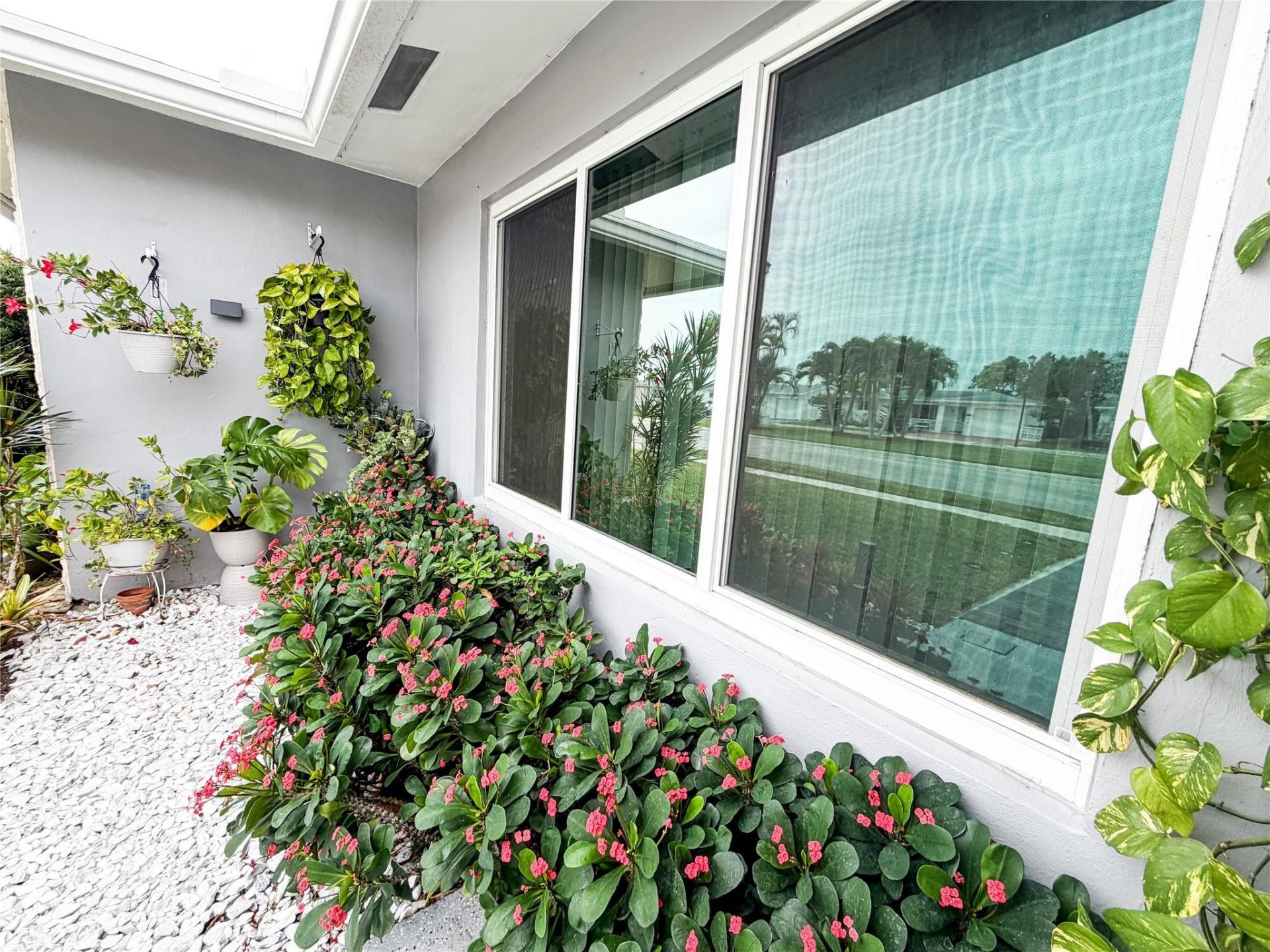 6820 Margate Blvd, Margate, FL 33063 Photo