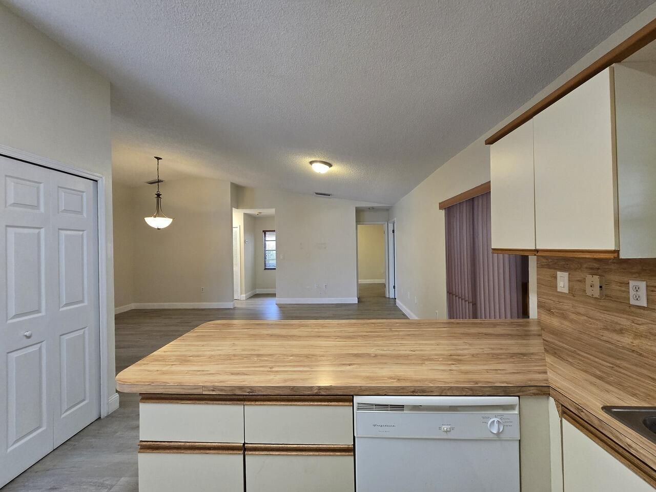 14464 SW 96th Ter , Miami, FL 33186 Photo