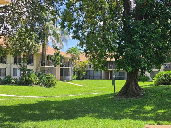 5921 Washington St, Unit 124, Hollywood, FL 33023