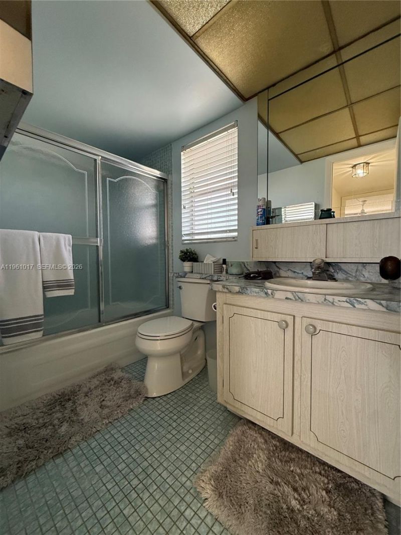 9001 Sunrise Lakes Blvd, Unit 208, Sunrise, FL 33322 Photo