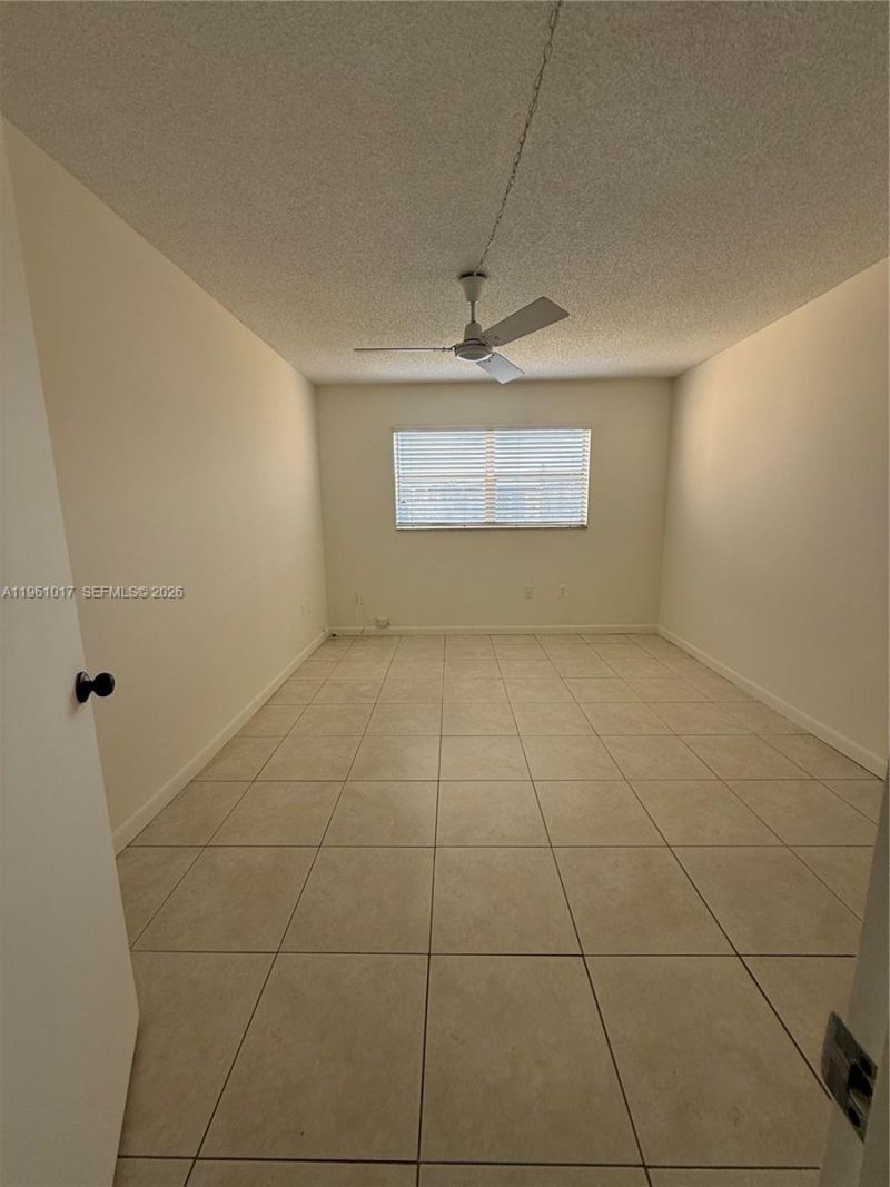 9001 Sunrise Lakes Blvd, Unit 208, Sunrise, FL 33322 Photo