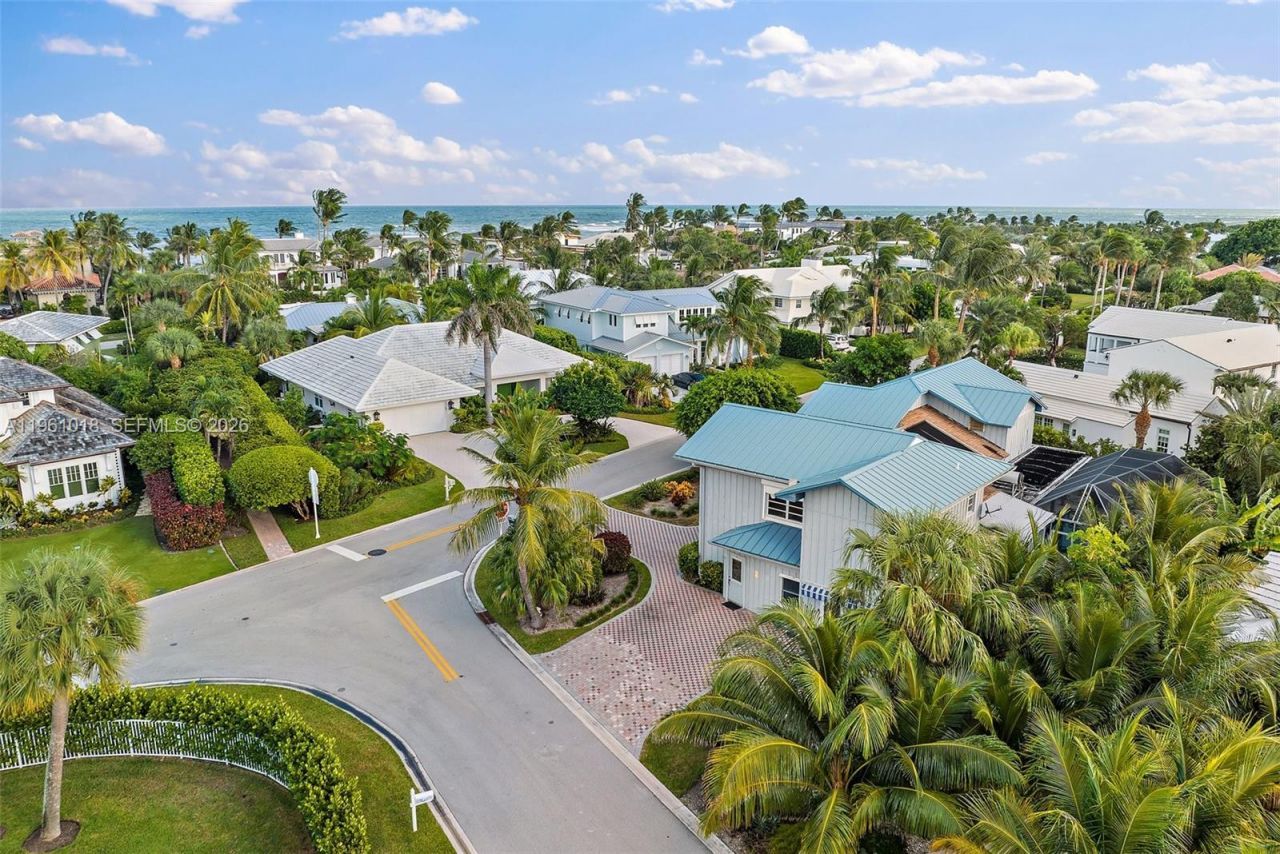 219 Colony Rd, Jupiter Inlet Colony, FL 33469 Photo