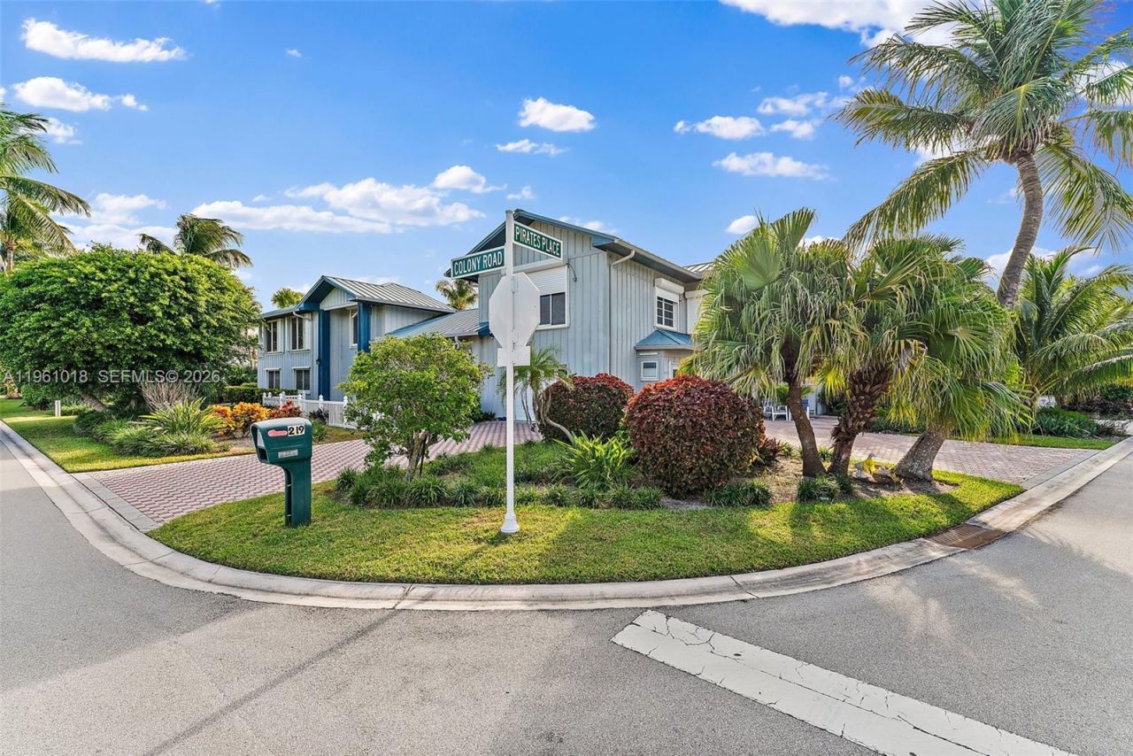 219 Colony Rd, Jupiter Inlet Colony, FL 33469 Photo