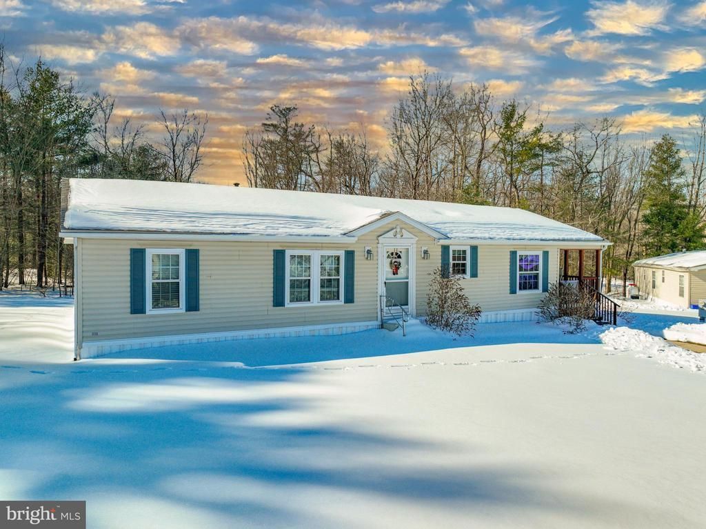 25 Sam Brooke Circle, Lehighton, PA 18235 Main Photo