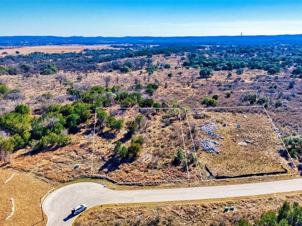 309/313 Eagle Basin CIR, Spicewood, TX 78669