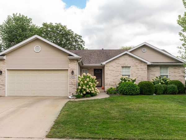 1172 Arneita Street, Sycamore, IL 60178