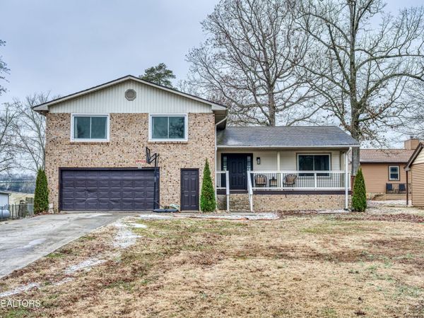 1429 Glenwood Drive, Maryville, TN 37803