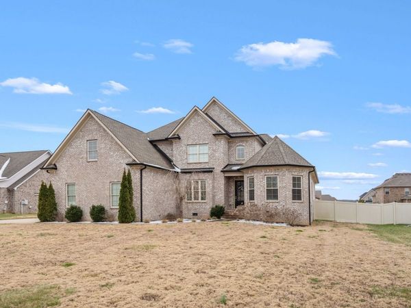 1728 North Side Dr, Murfreesboro, TN 37130