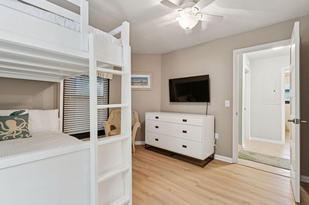 7600 Palmetto Drive Photo 22