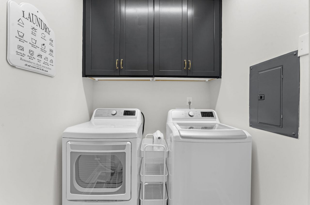 2244 Ashley Crossing Drive Photo 10