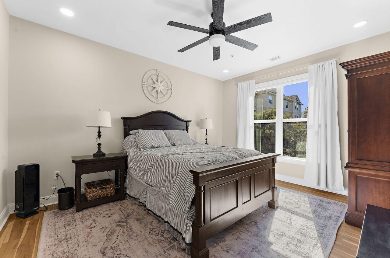 2244 Ashley Crossing Drive Photo 33