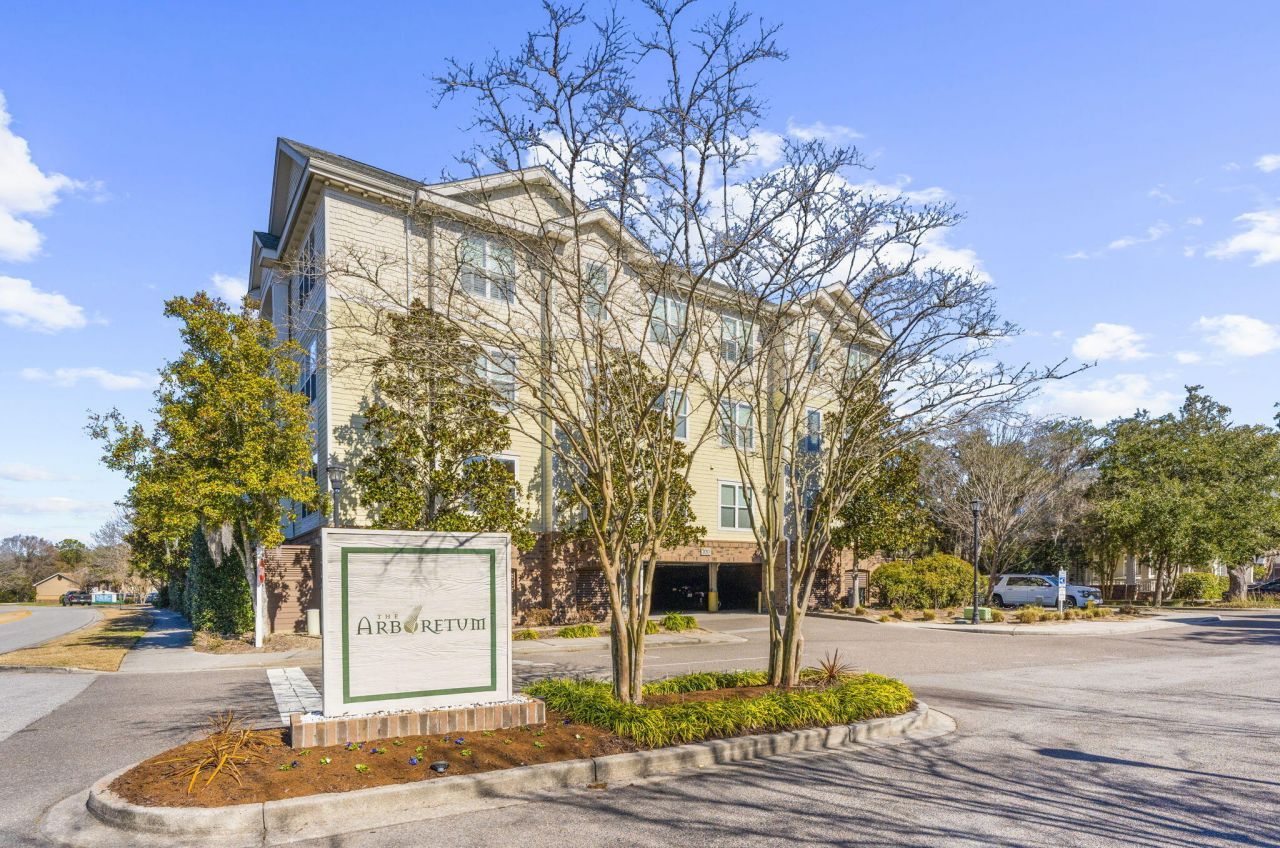 2244 Ashley Crossing Drive Photo 4