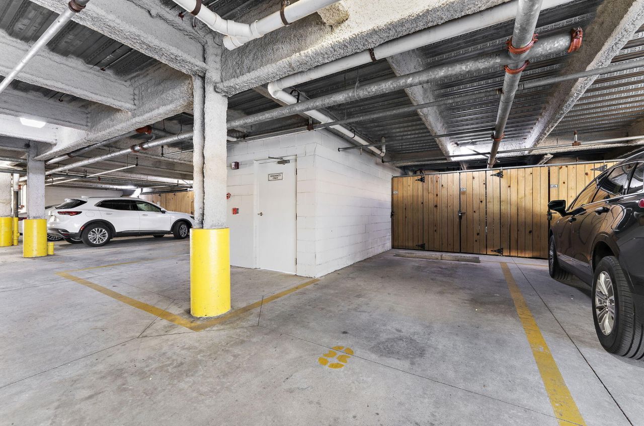 2244 Ashley Crossing Drive Photo 40