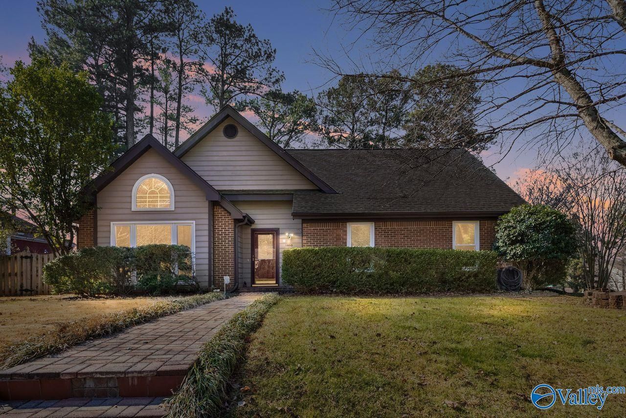 1800 NW Shellbrook Drive, Huntsville, AL 35806 Main Photo