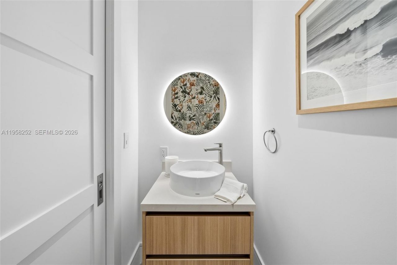 1161 Stillwater Dr, Miami Beach, FL 33141 Photo