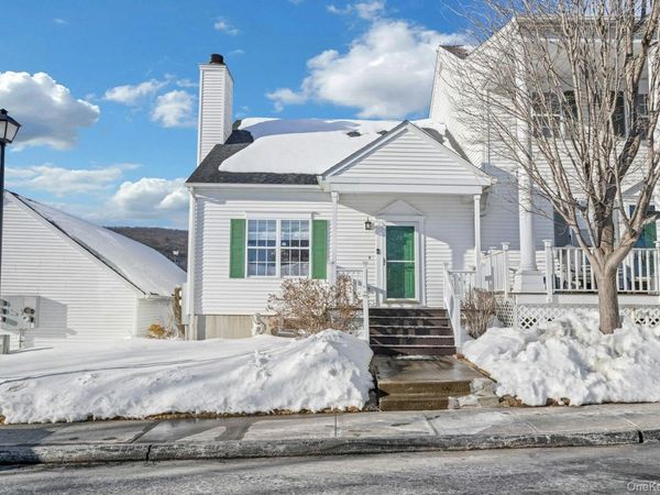 20 Saratoga Street, Pawling, NY 12564