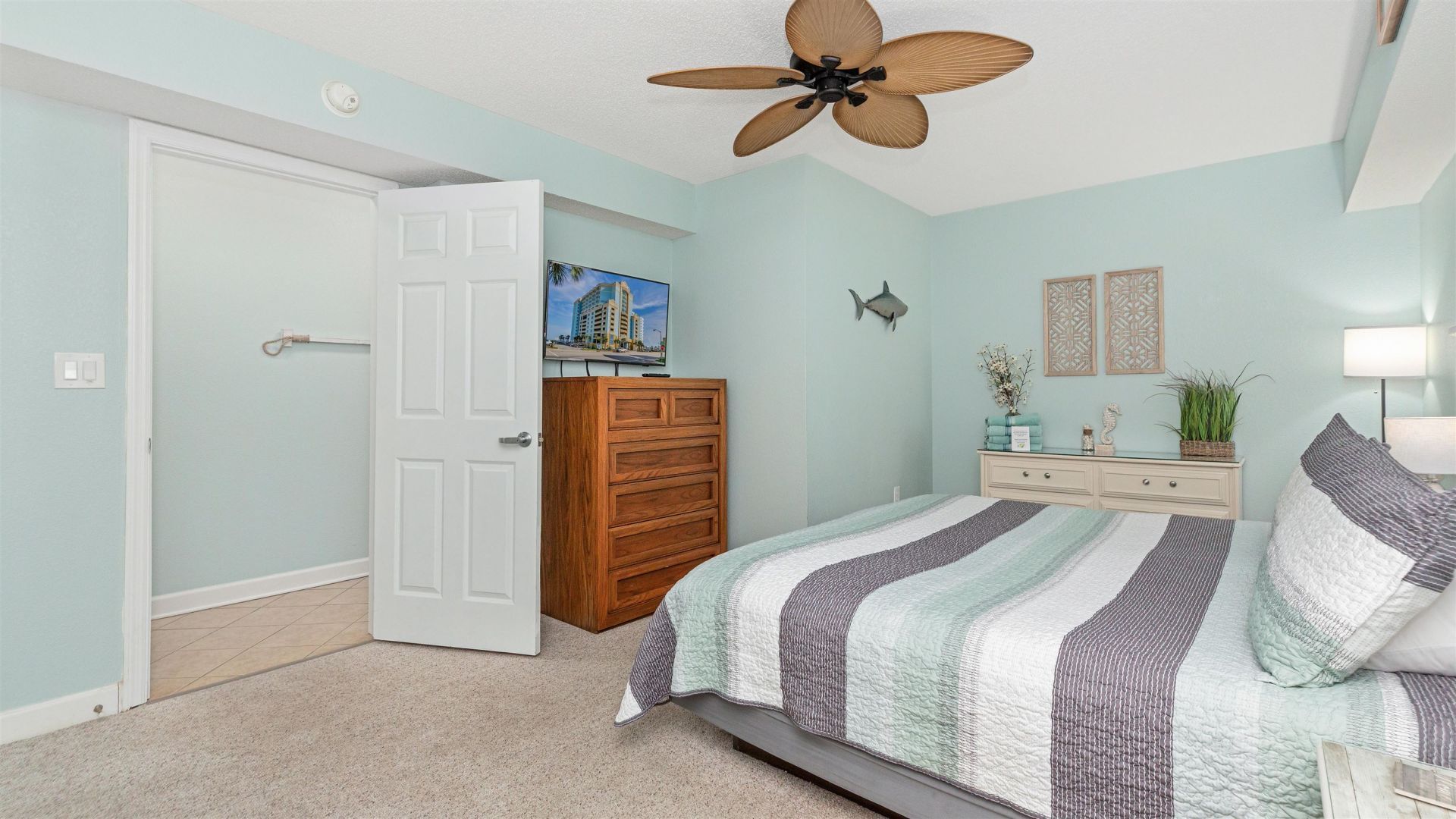 2501 S Ocean Blvd. Photo 20