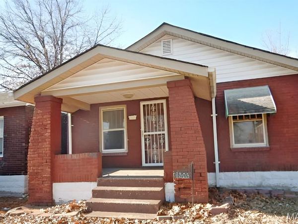 3505 East Place, St Louis, MO 63121