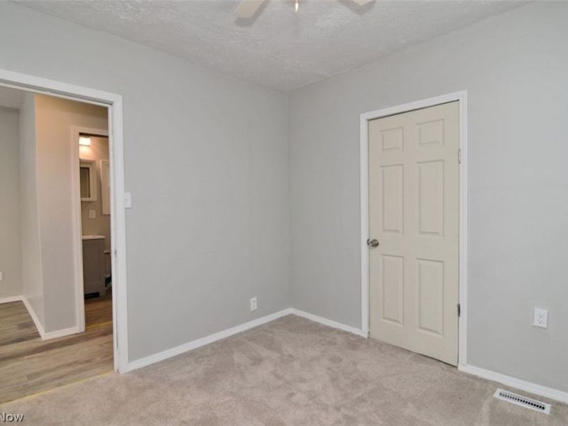 7505 Bancroft Avenue, Garfield Heights, OH 44105 Photo 11