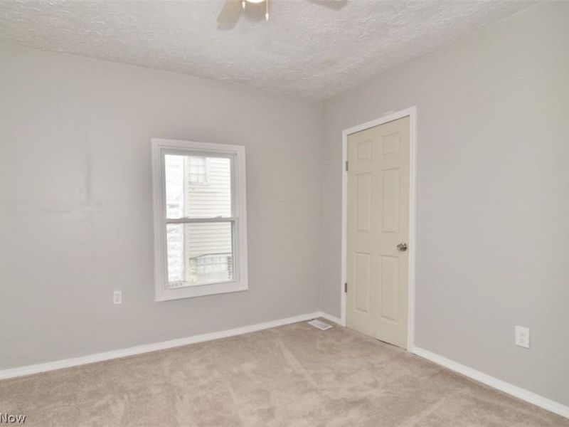 7505 Bancroft Avenue, Garfield Heights, OH 44105 Photo 13