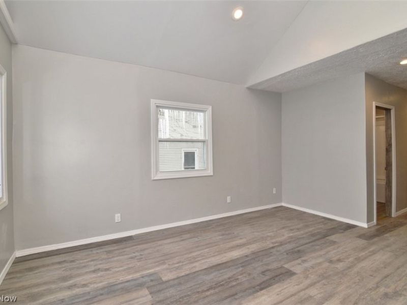 7505 Bancroft Avenue, Garfield Heights, OH 44105 Photo 4