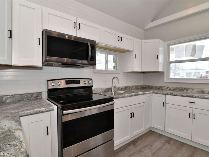 7505 Bancroft Avenue, Garfield Heights, OH 44105 Photo 7