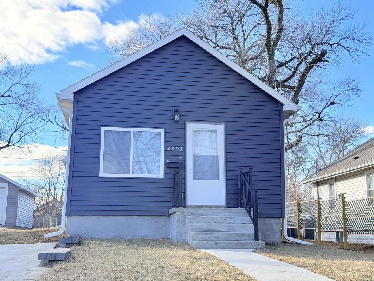 2203 S Oleander St., Sioux City, IA 51106 Main Photo