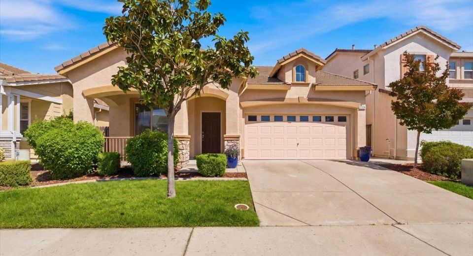 2036 Vignolia Loop, Roseville, CA 95747 Photo