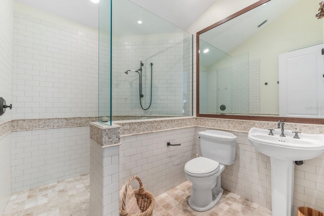 1689 Jose Gaspar Drive, Boca Grande, FL 33921 Photo