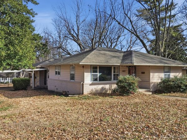 4905 S Columbia Avenue, Tulsa, OK 74105