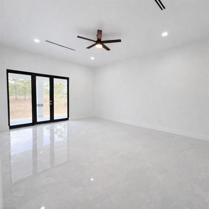 3985 Everglades Blvd N, Naples, FL 34120 Photo
