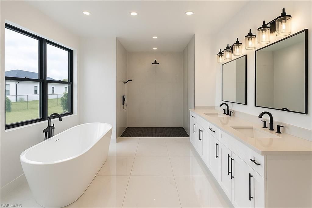 3985 Everglades Blvd N, Naples, FL 34120 Photo