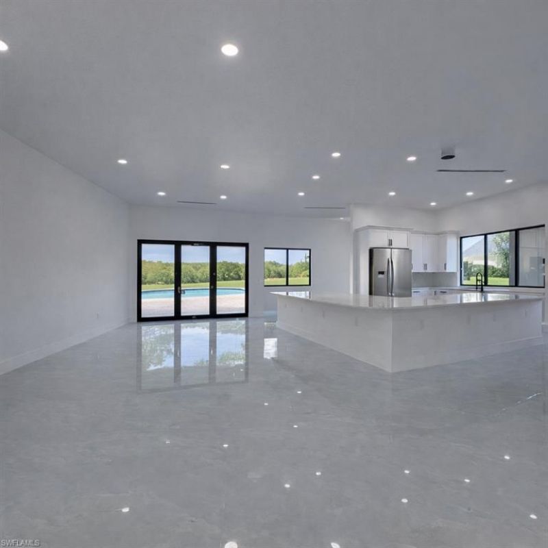 3985 Everglades Blvd N, Naples, FL 34120 Photo