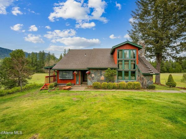 457619 S US-95 , Careywood, ID 83809