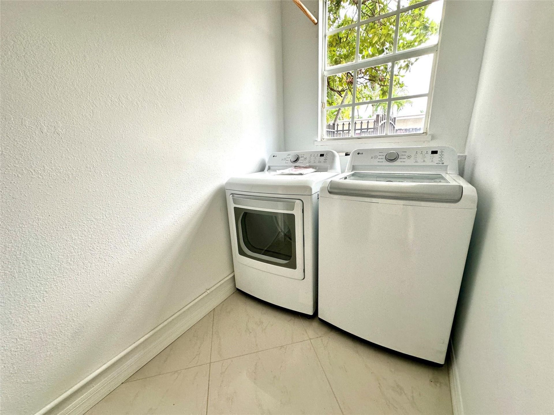 3213 NE 5th Street, Unit 201, Pompano Beach, FL 33062 Photo